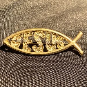 Vintage Gold tone Rhinestone Pin